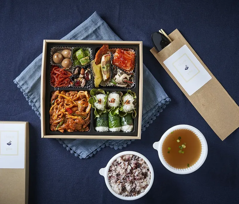정찬 제육 & 쌈밥과잡곡밥 박스