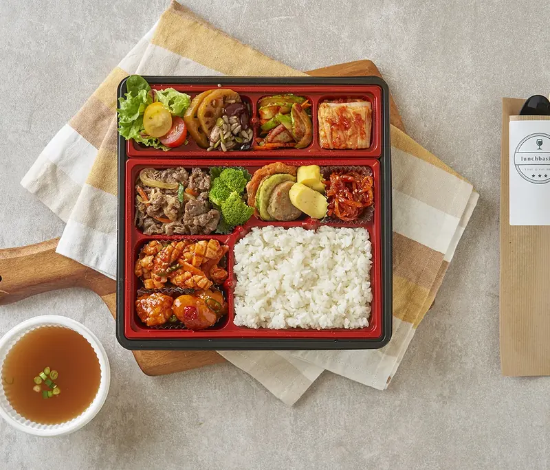 소불고기 오징어볶음 깐풍기 도시락